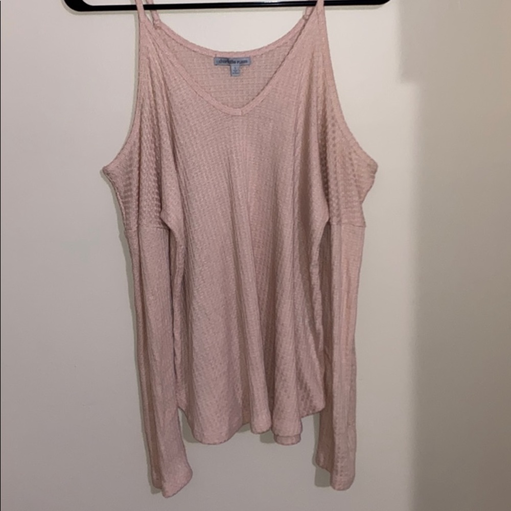 B1G1❤️Cold shoulder shirt